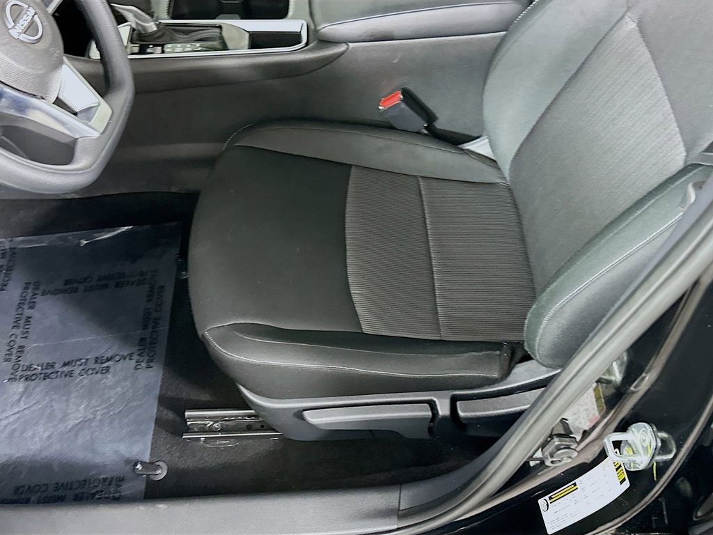 Used 2025 Nissan Sentra SV image 26