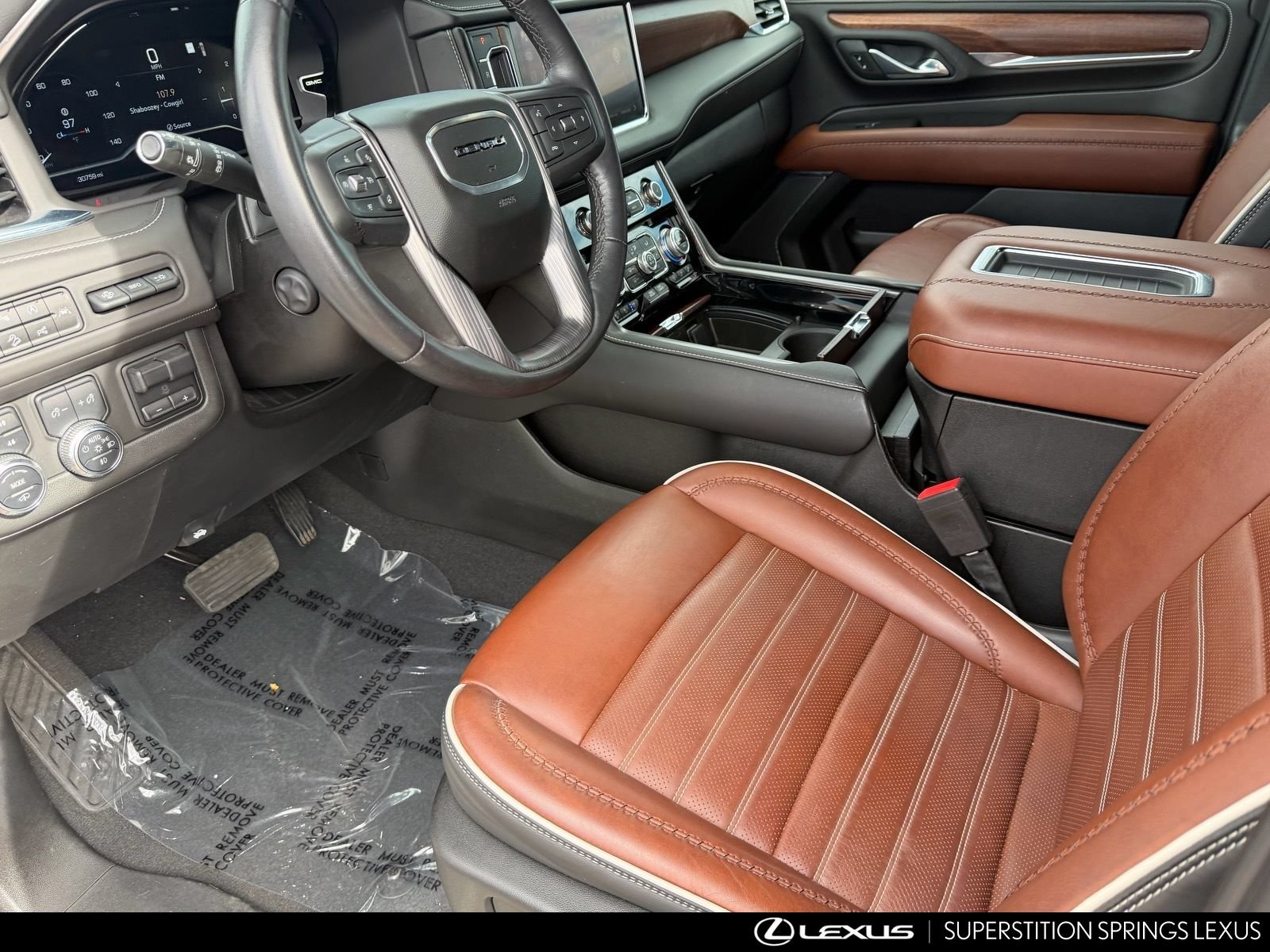 Used 2023 GMC Yukon Denali Ultimate AWD/4WD image 24