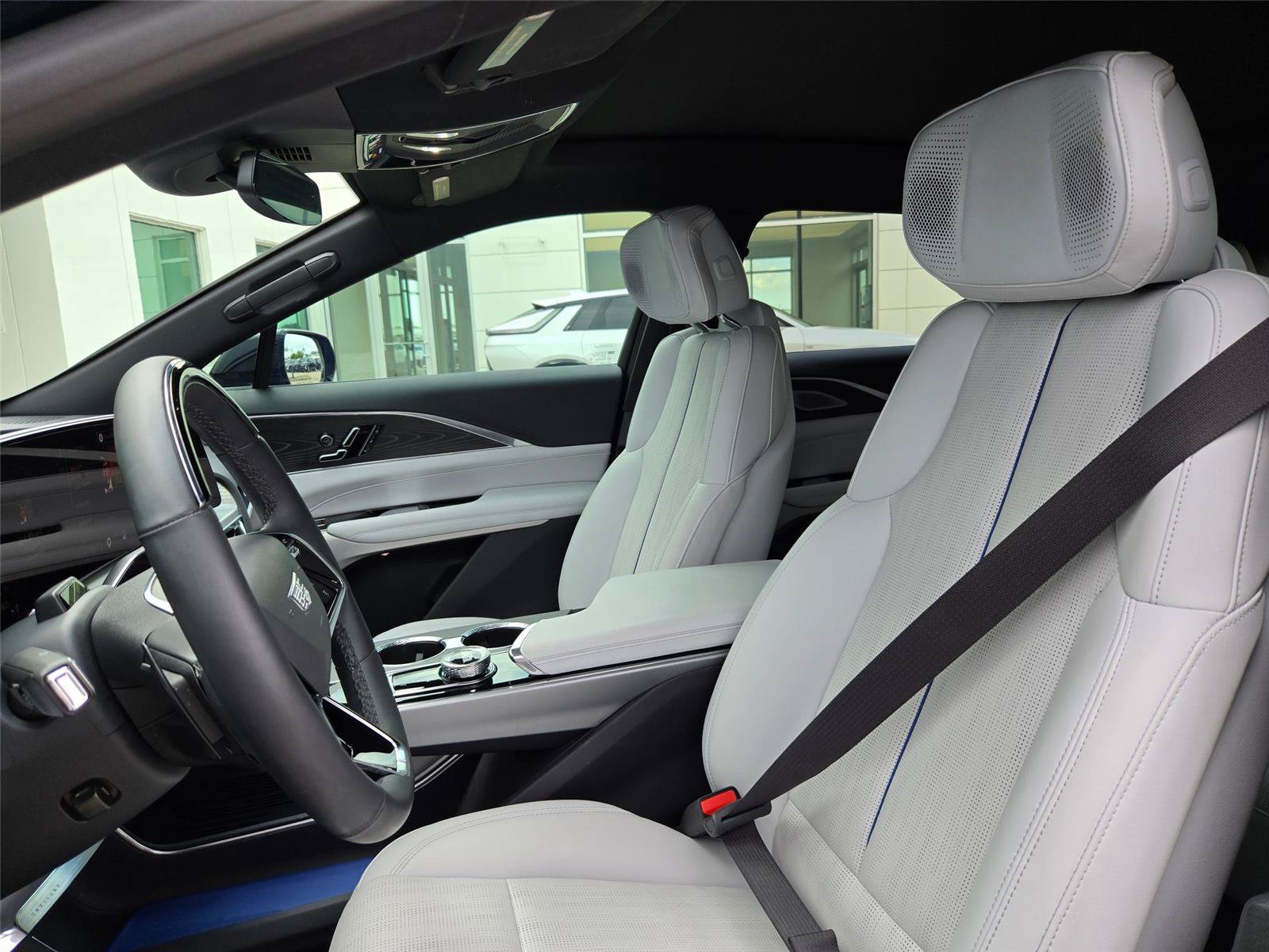 Certified 2024 Cadillac Lyriq Sport RWD image 28