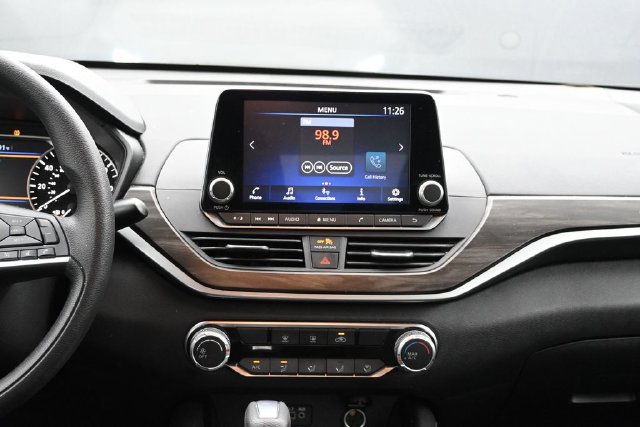 Used 2023 Nissan Altima 2.5 SV FWD image 7
