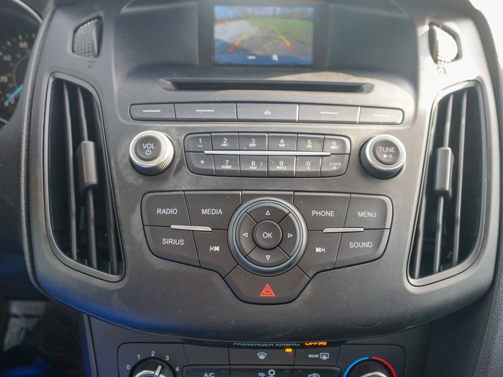 Used 2017 Ford Focus SE image 22