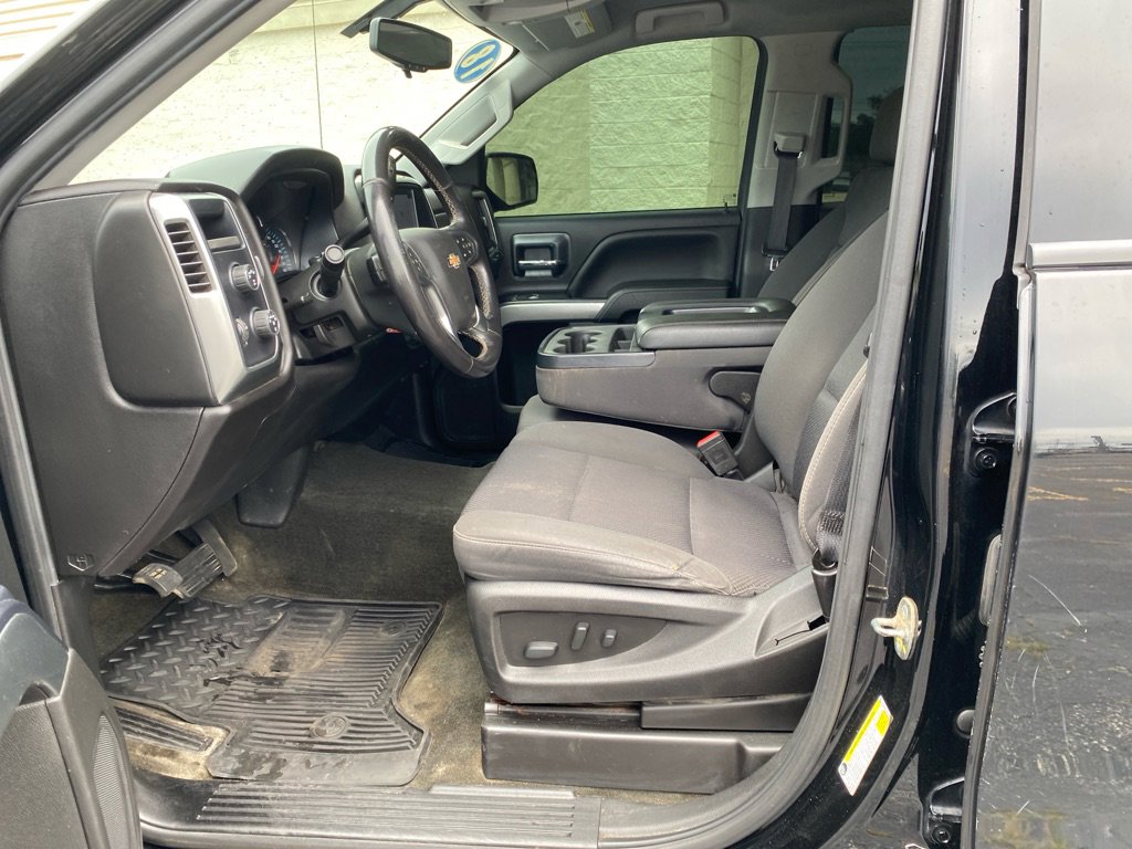 Used 2018 Chevrolet Silverado 1500 LT w/ All Star Edition image 9