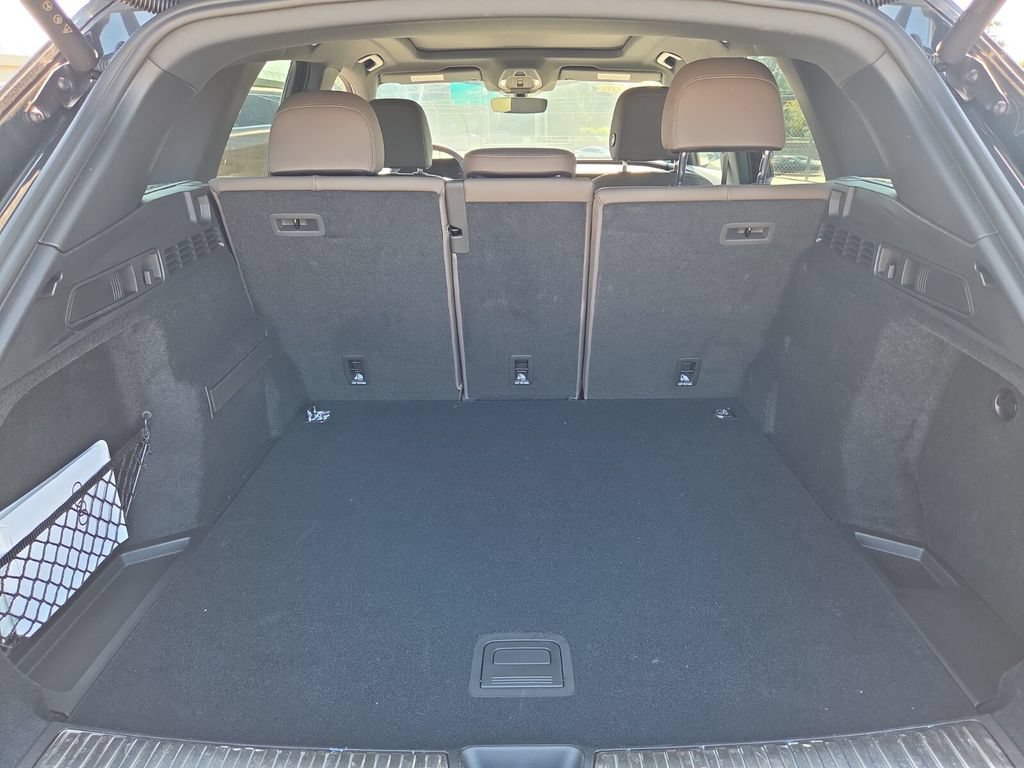 Certified 2025 Audi Q5 Premium w/ Convenience Package AWD/4WD image 16