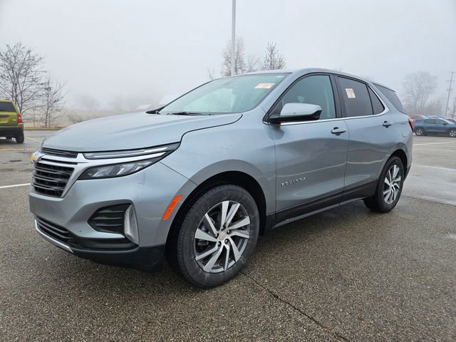Used 2024 Chevrolet Equinox LT w/ LPO, Floor Liner Package image 3