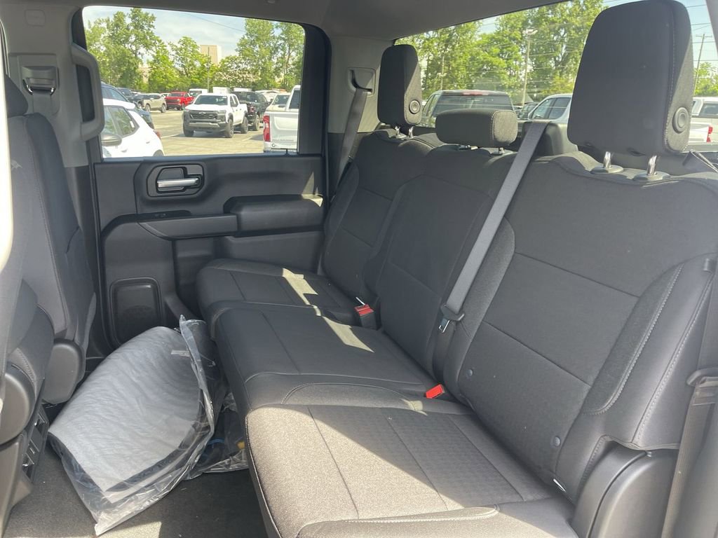 New 2026 Chevrolet Silverado 2500 Custom w/ Custom Value Package AWD/4WD image 21