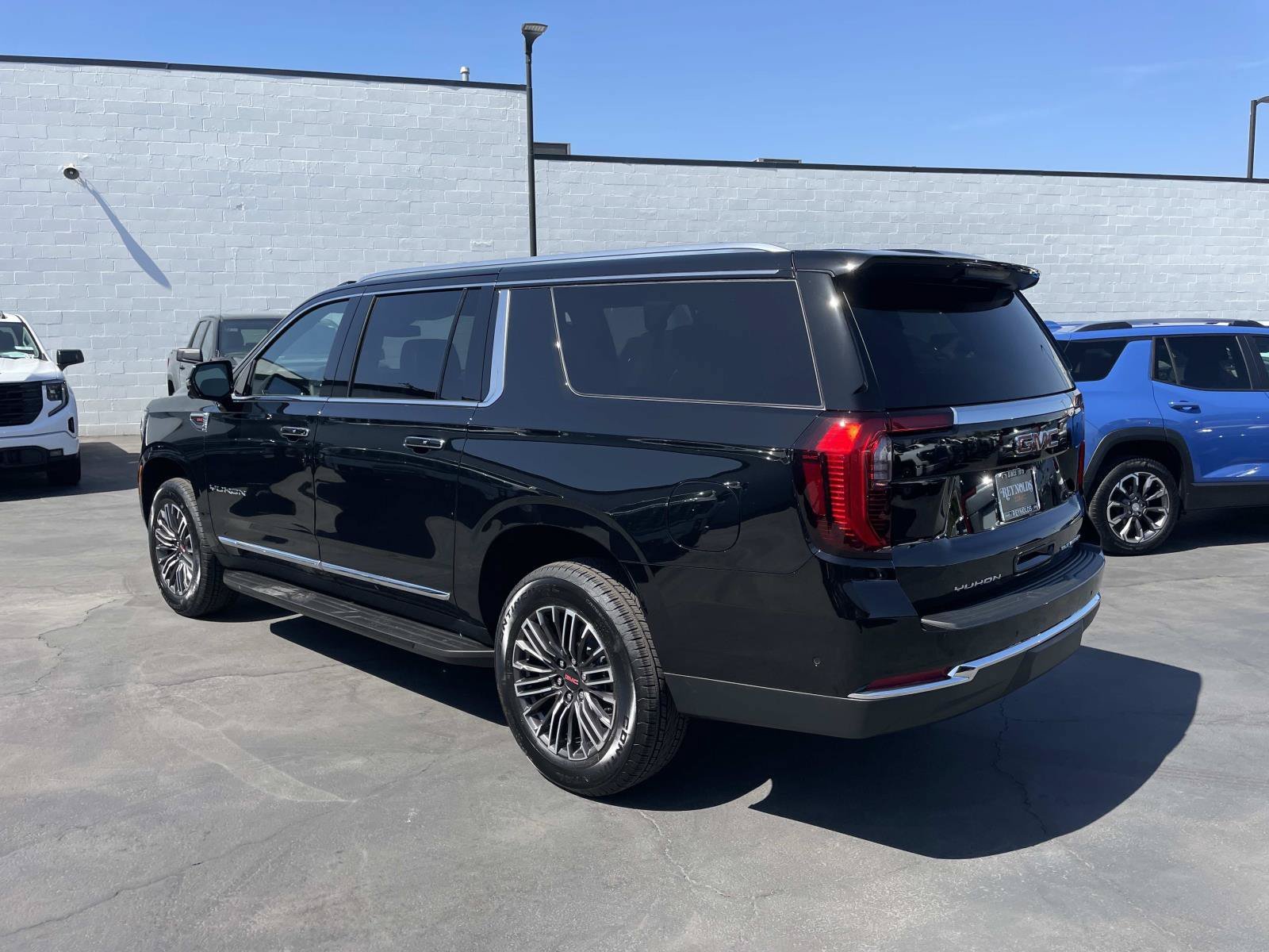 New 2026 GMC Yukon XL Elevation RWD image 5
