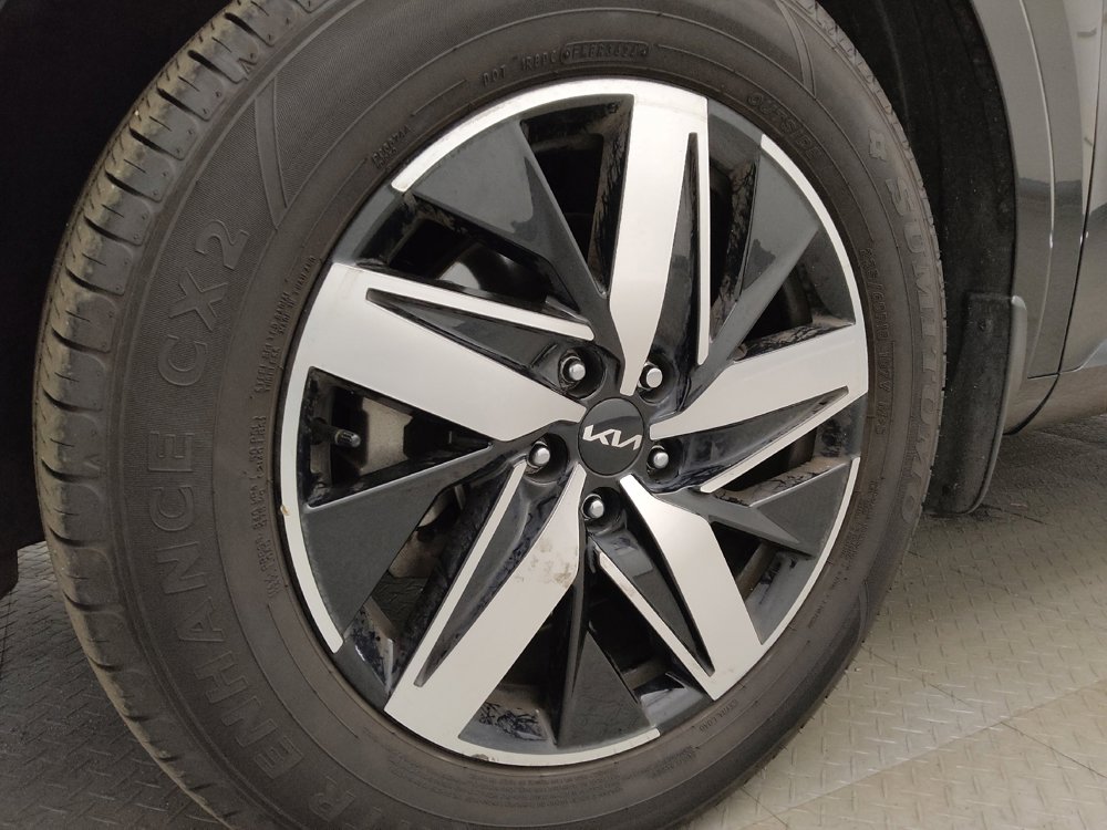 Used 2023 Kia Sorento S w/ Panoramic Sunroof Package FWD image 31