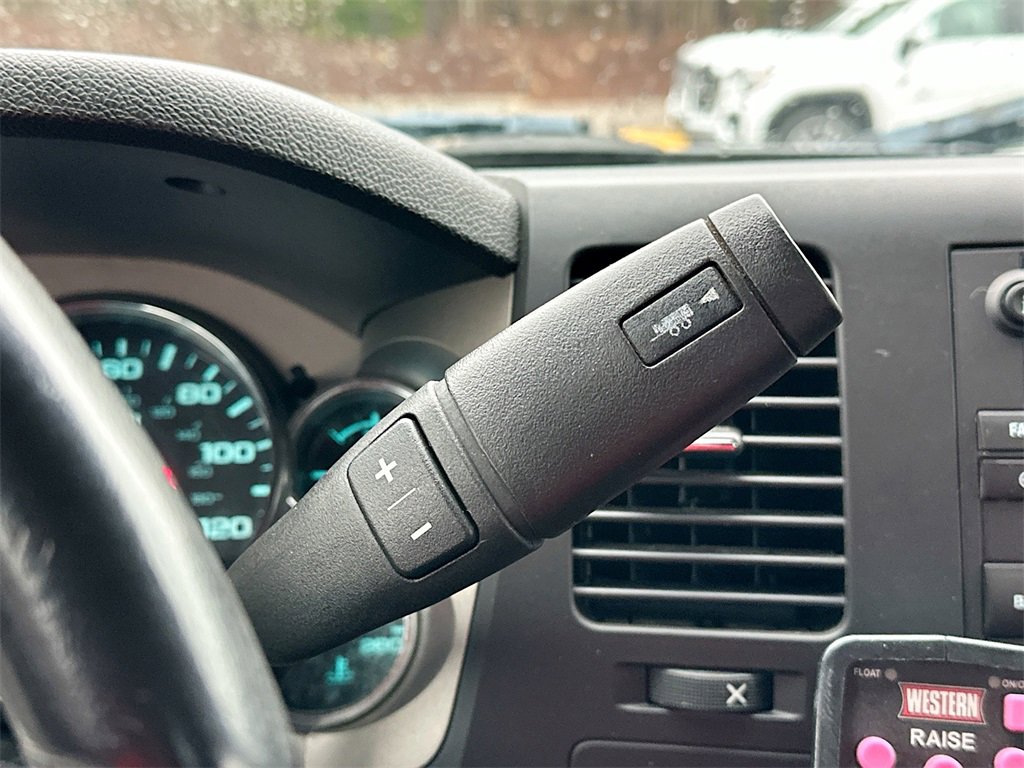 Used 2011 Chevrolet Silverado 1500 LT w/ Interior Plus Package image 20