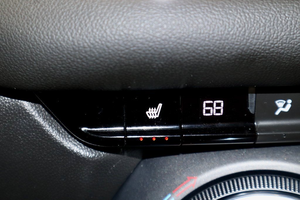 Used 2024 Chevrolet Blazer LT w/ Convenience Package image 4