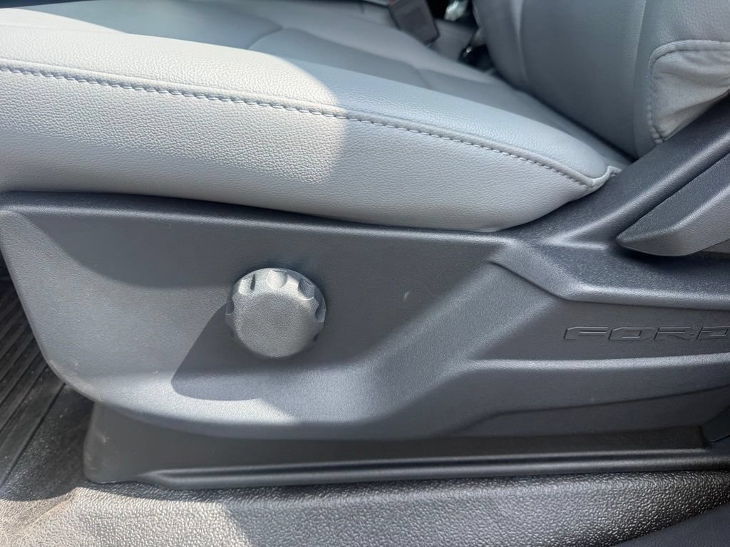 New 2026 Ford F550 2WD Regular Cab Super Duty image 15