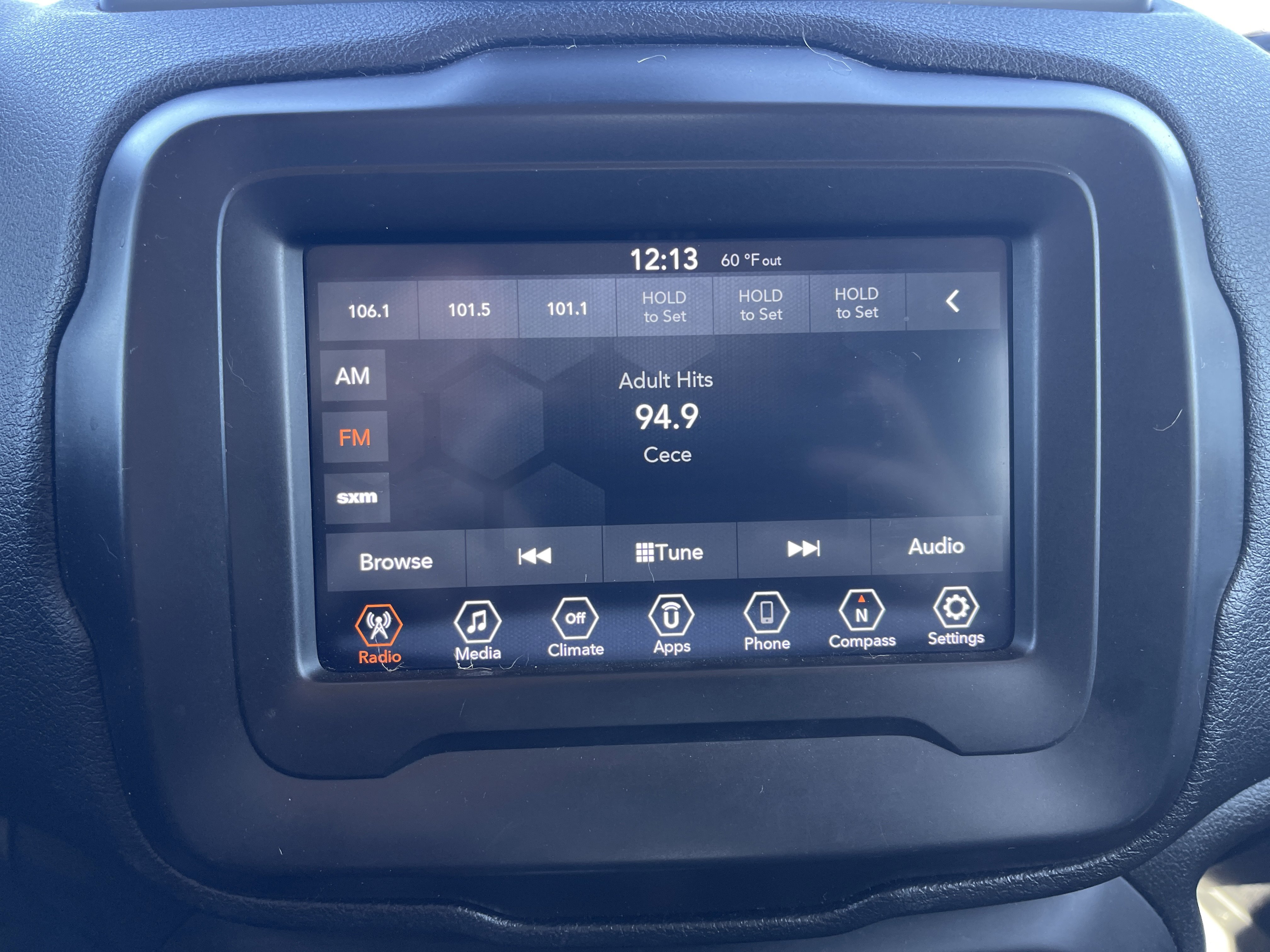 Used 2021 Jeep Renegade Sport image 24