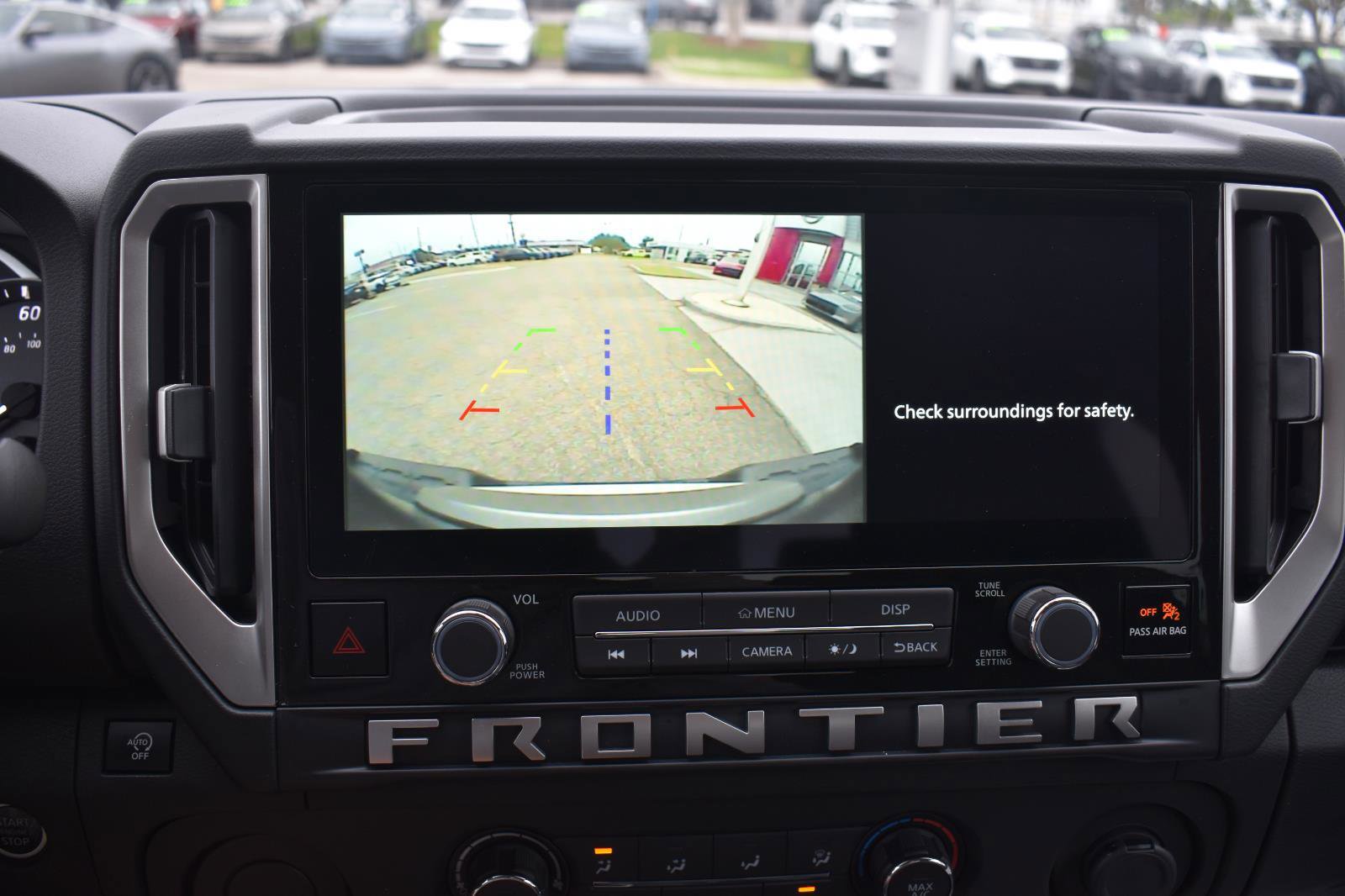 Used 2025 Nissan Frontier SV image 35