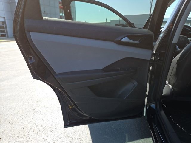 Certified 2023 Volkswagen Taos SE w/ Panoramic Sunroof Package AWD/4WD image 12