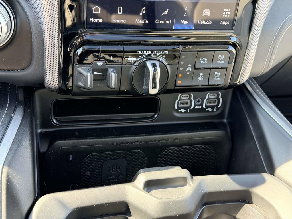 Used 2024 RAM 1500 Limited AWD/4WD image 12