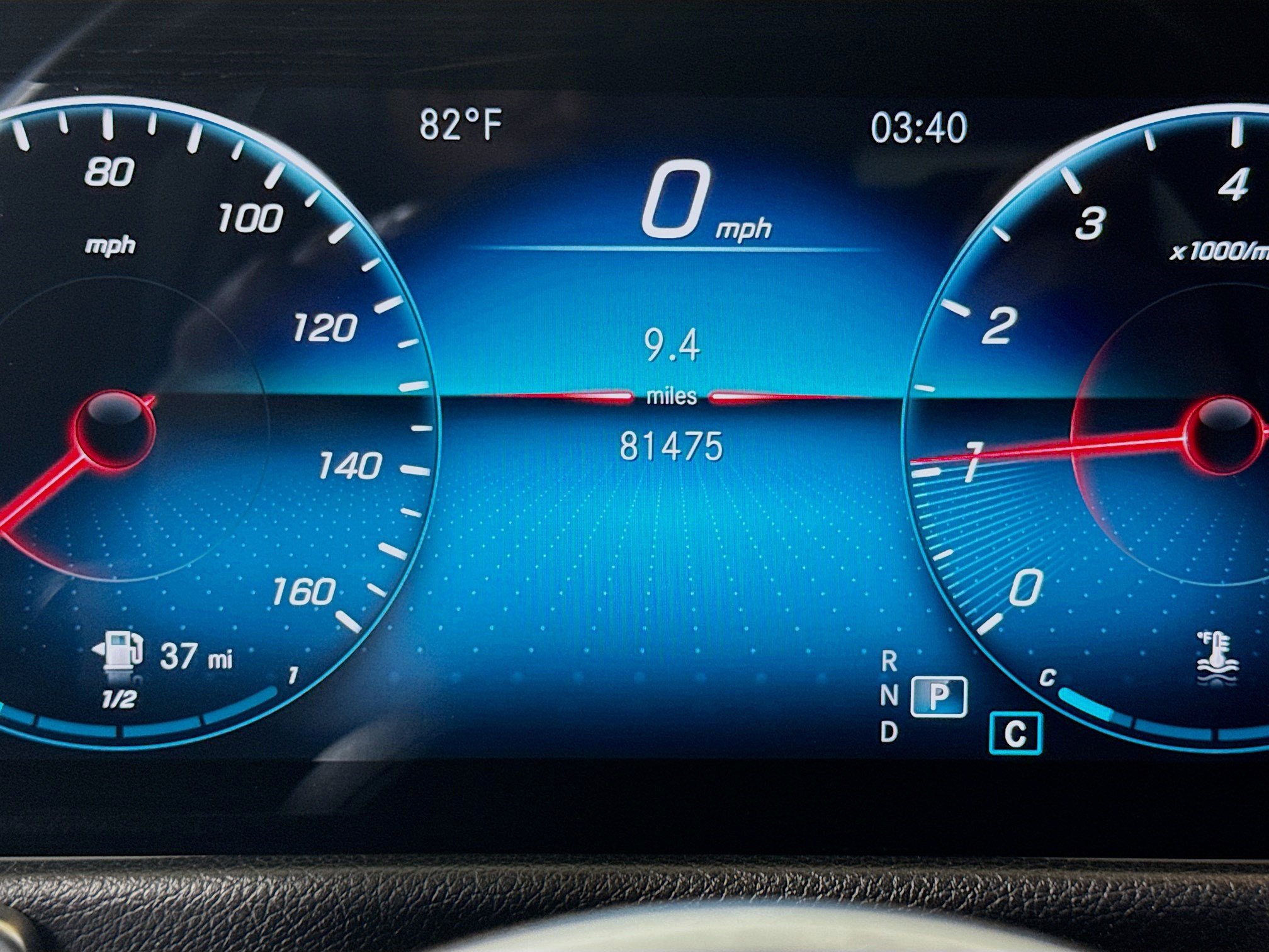 Used 2022 Mercedes-Benz GLB 250 4MATIC w/ Premium Package Lite image 16