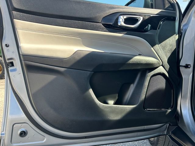 Used 2022 Jeep Compass Limited image 18