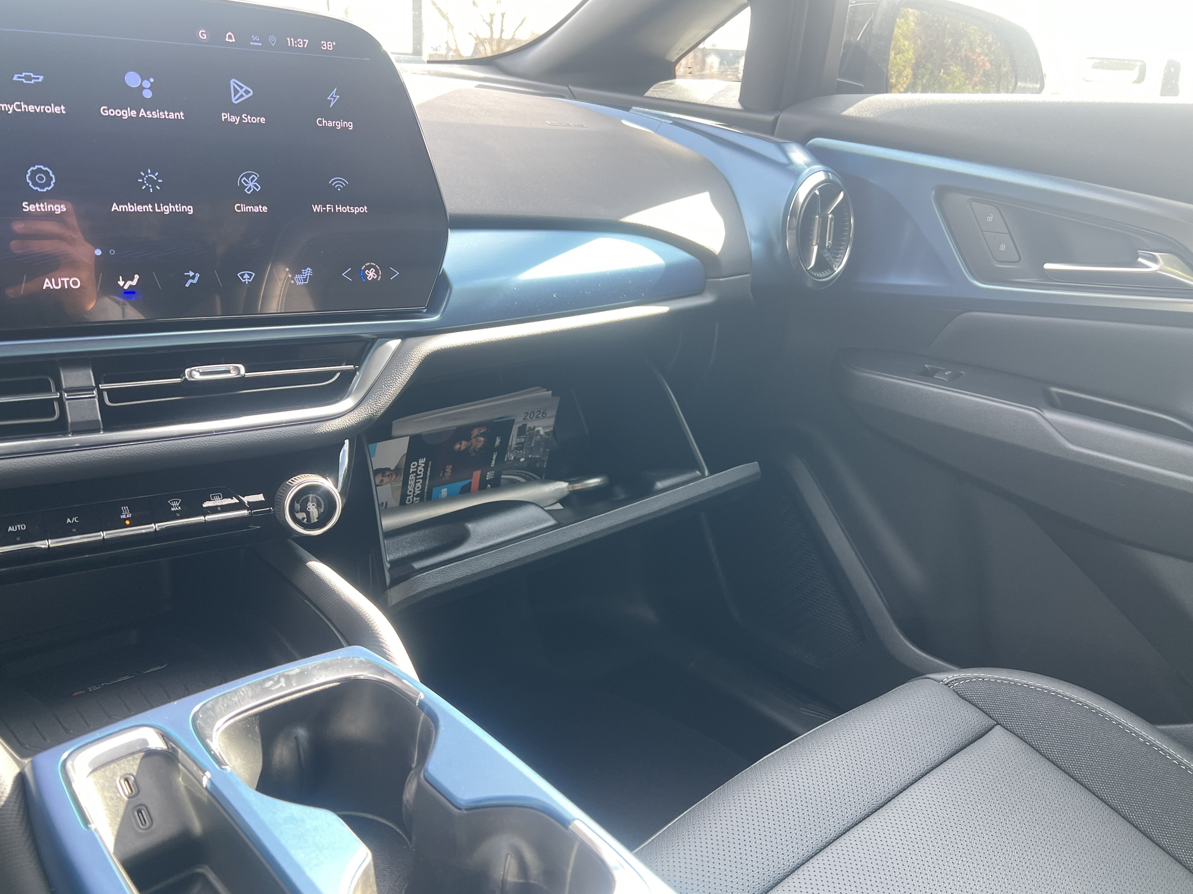 New 2026 Chevrolet Equinox EV LT AWD/4WD image 30