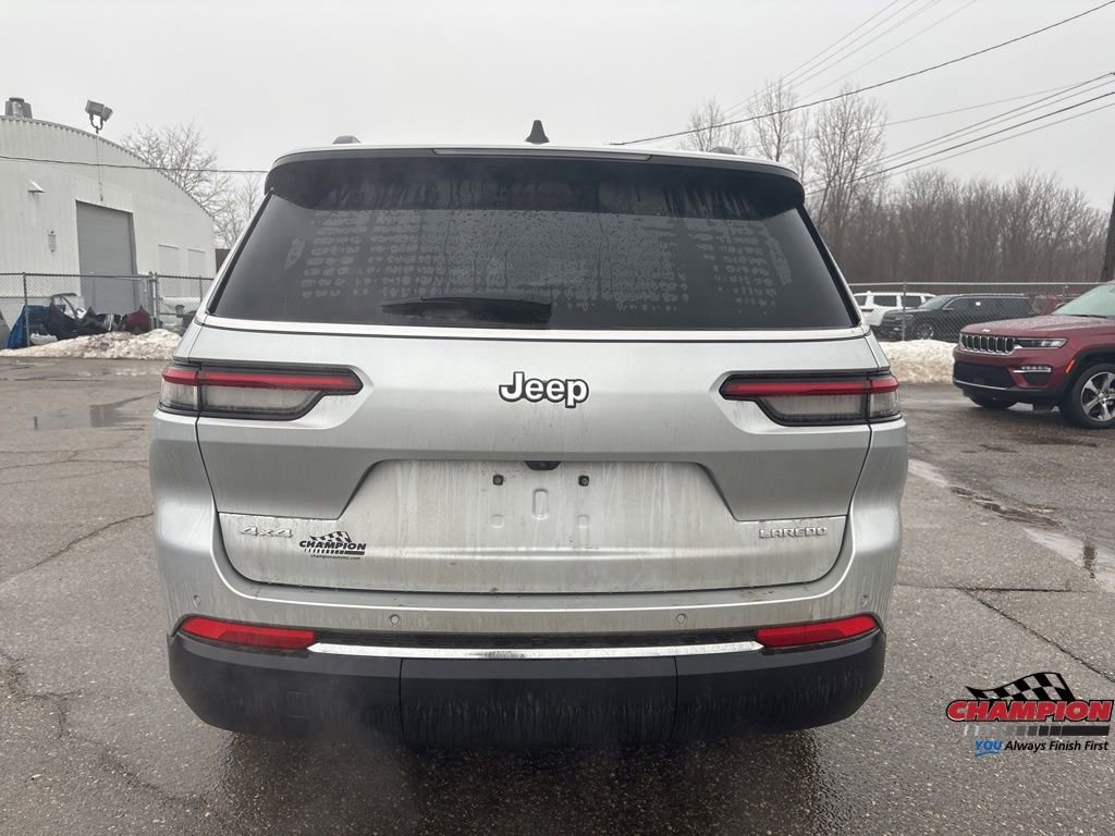 Used 2024 Jeep Grand Cherokee L Laredo image 4