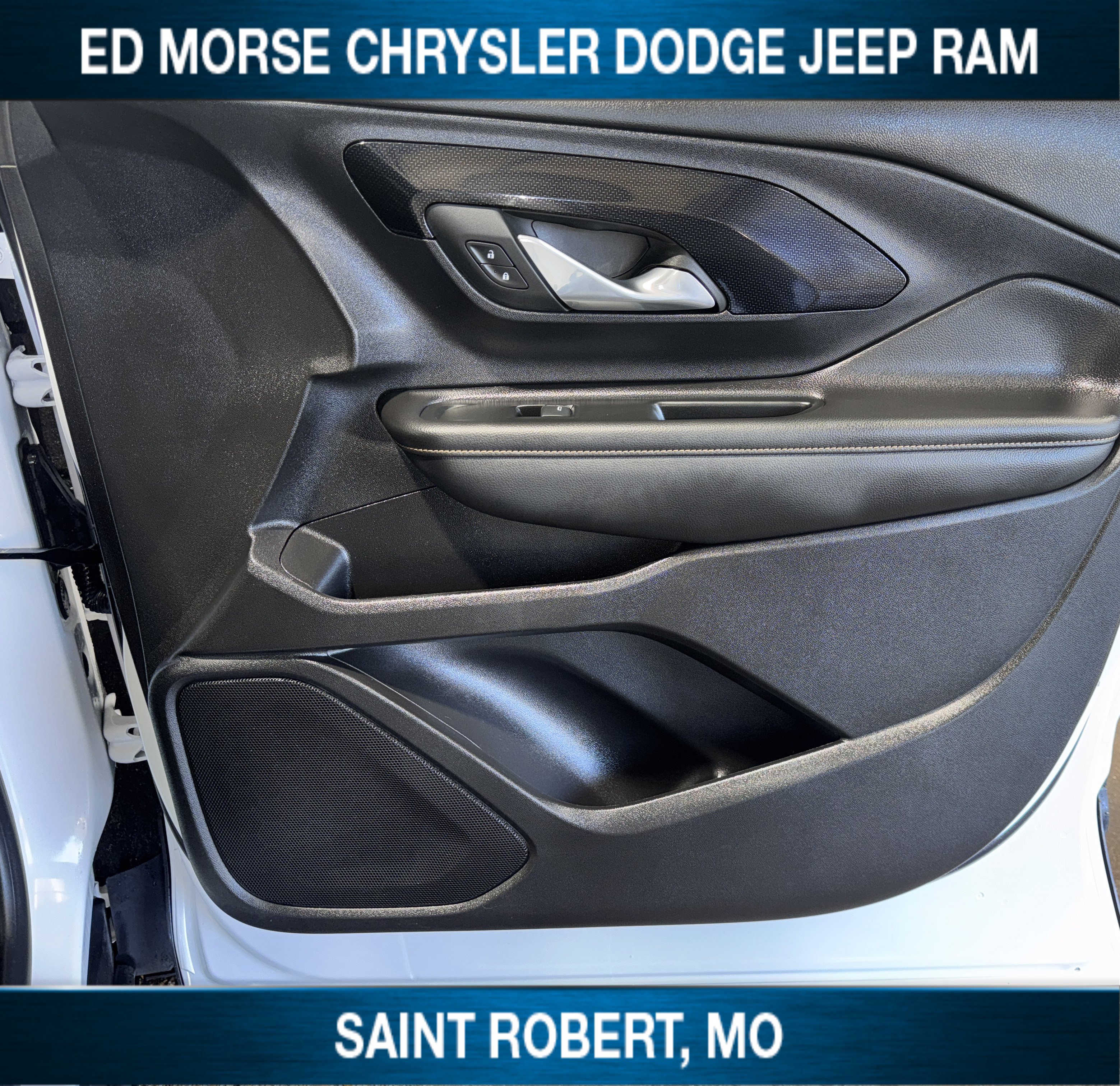 Used 2024 GMC Terrain AT4 image 36