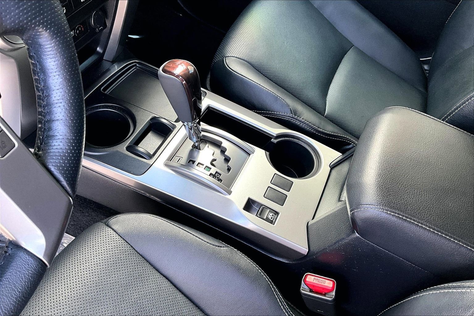 Used 2023 Toyota 4Runner Limited RWD image 17