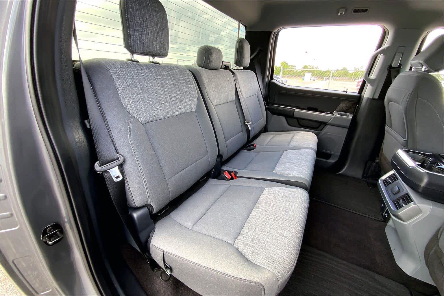 Used 2021 Ford F150 XLT w/ Equipment Group 302A High RWD image 19