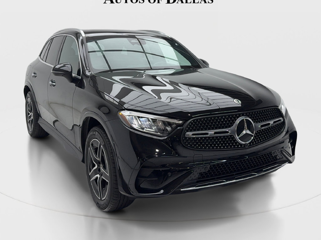 Used 2025 Mercedes-Benz GLC 300 w/ AMG Line image 3