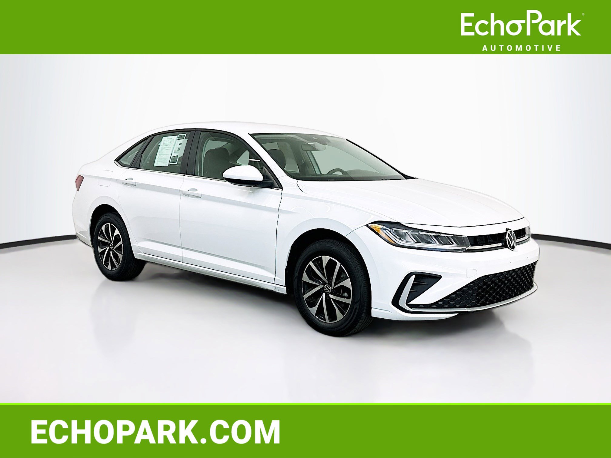 Used 2025 Volkswagen Jetta S image 1