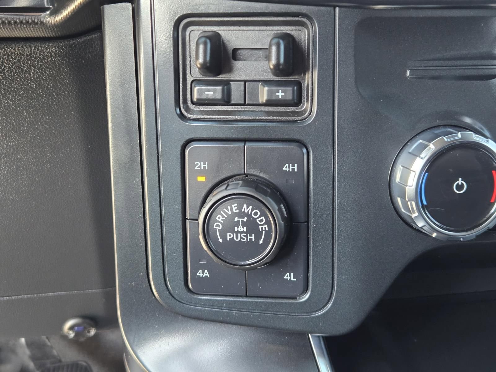 Used 2025 Ford F150 Raptor image 13