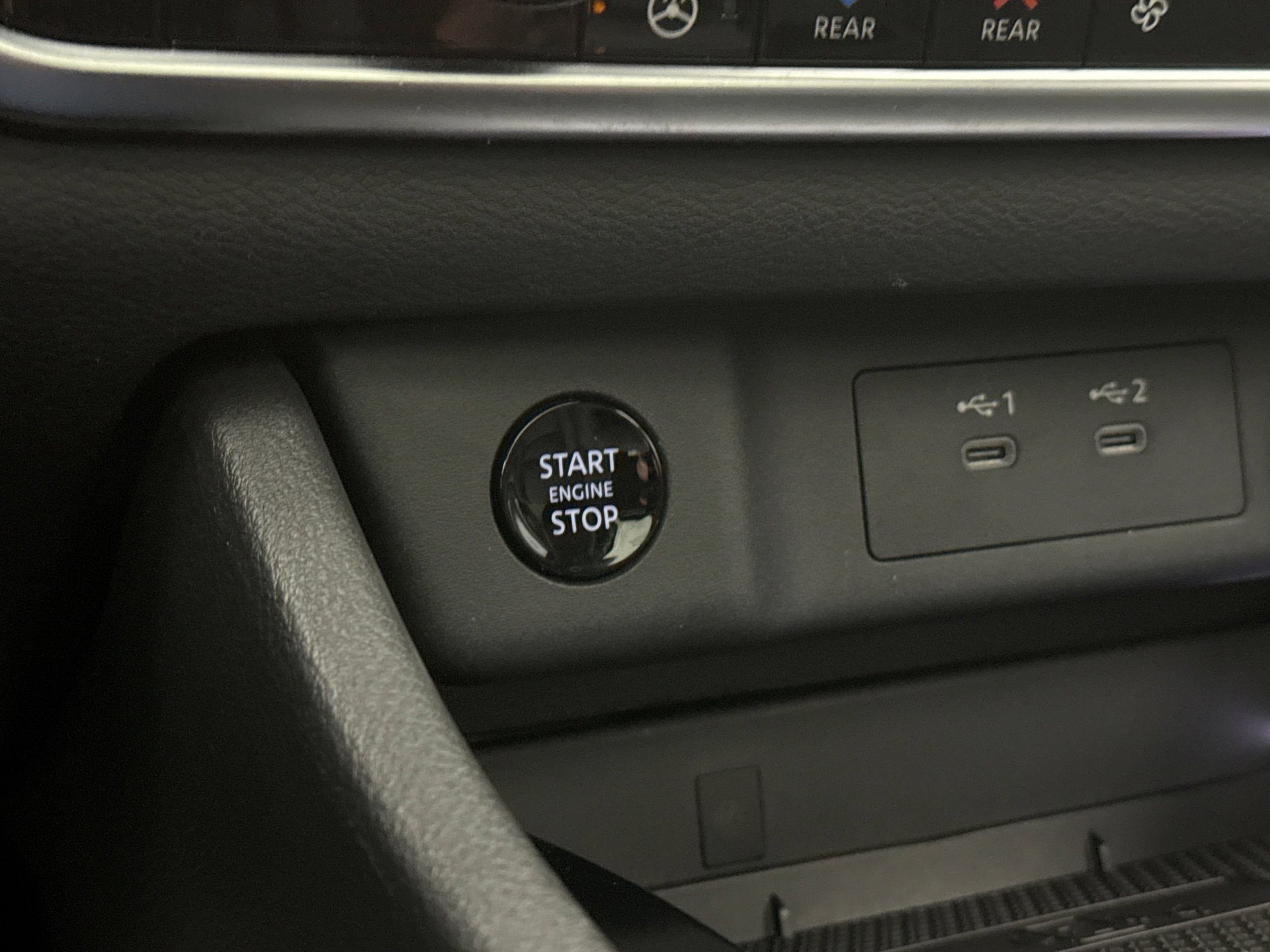 Used 2025 Nissan Rogue SL w/ Tech Package AWD/4WD image 21