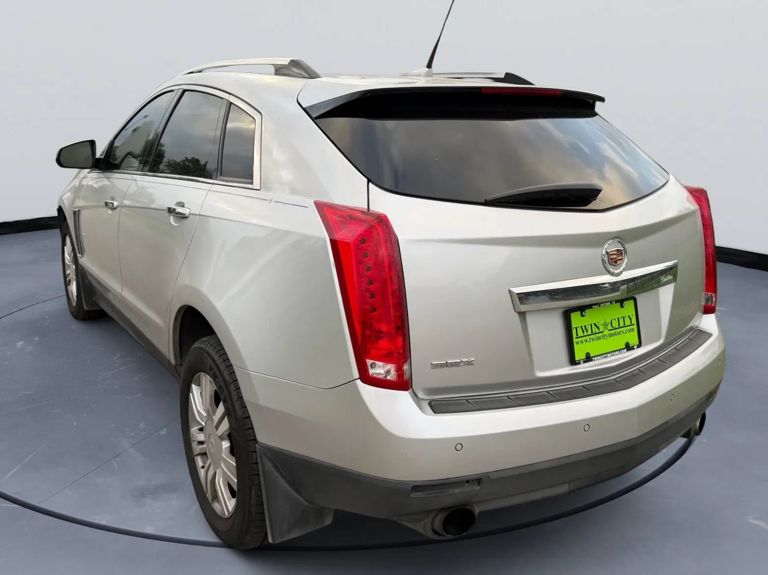 Used 2014 Cadillac SRX Luxury w/ Driver Awareness Package FWD image 5