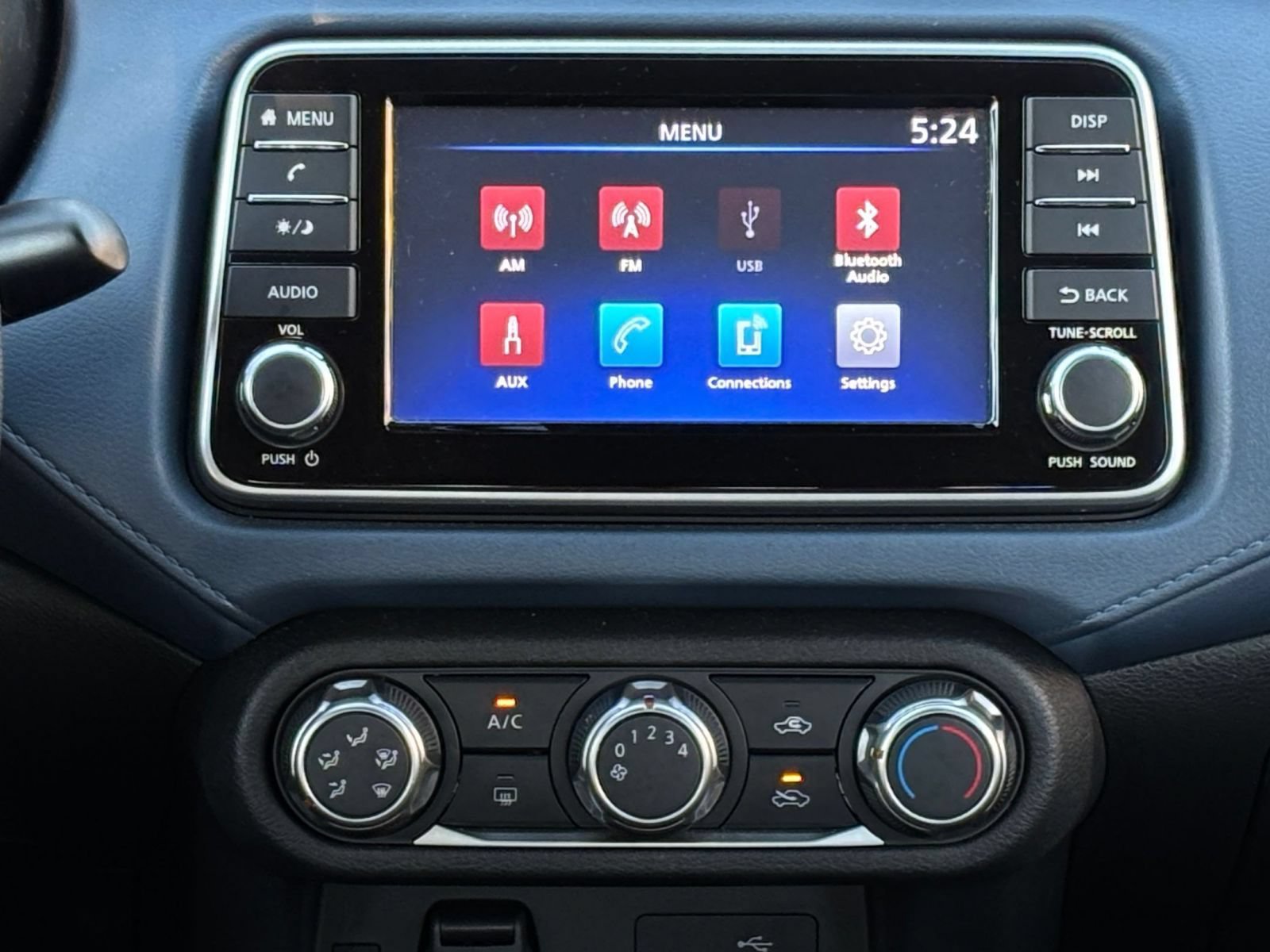 Used 2025 Nissan Versa SV FWD image 16