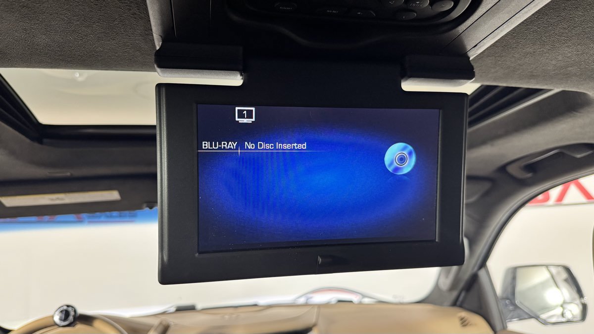 Used 2019 Cadillac Escalade Platinum AWD/4WD image 37