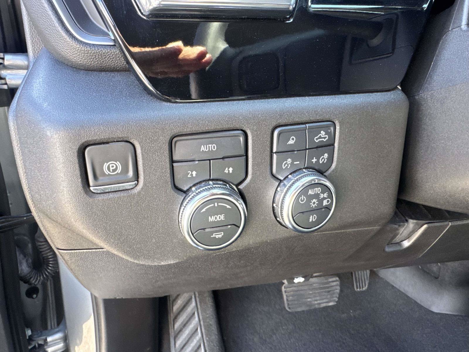 Certified 2025 GMC Sierra 1500 SLT AWD/4WD image 27