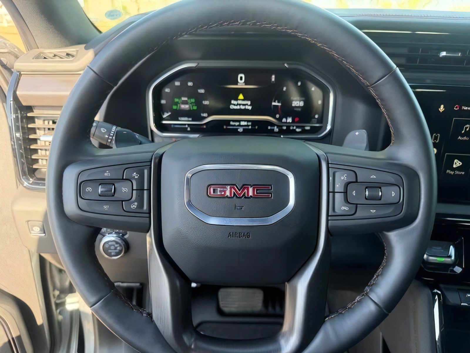 Used 2025 GMC Sierra 1500 AT4 w/ Technology Package AWD/4WD image 21