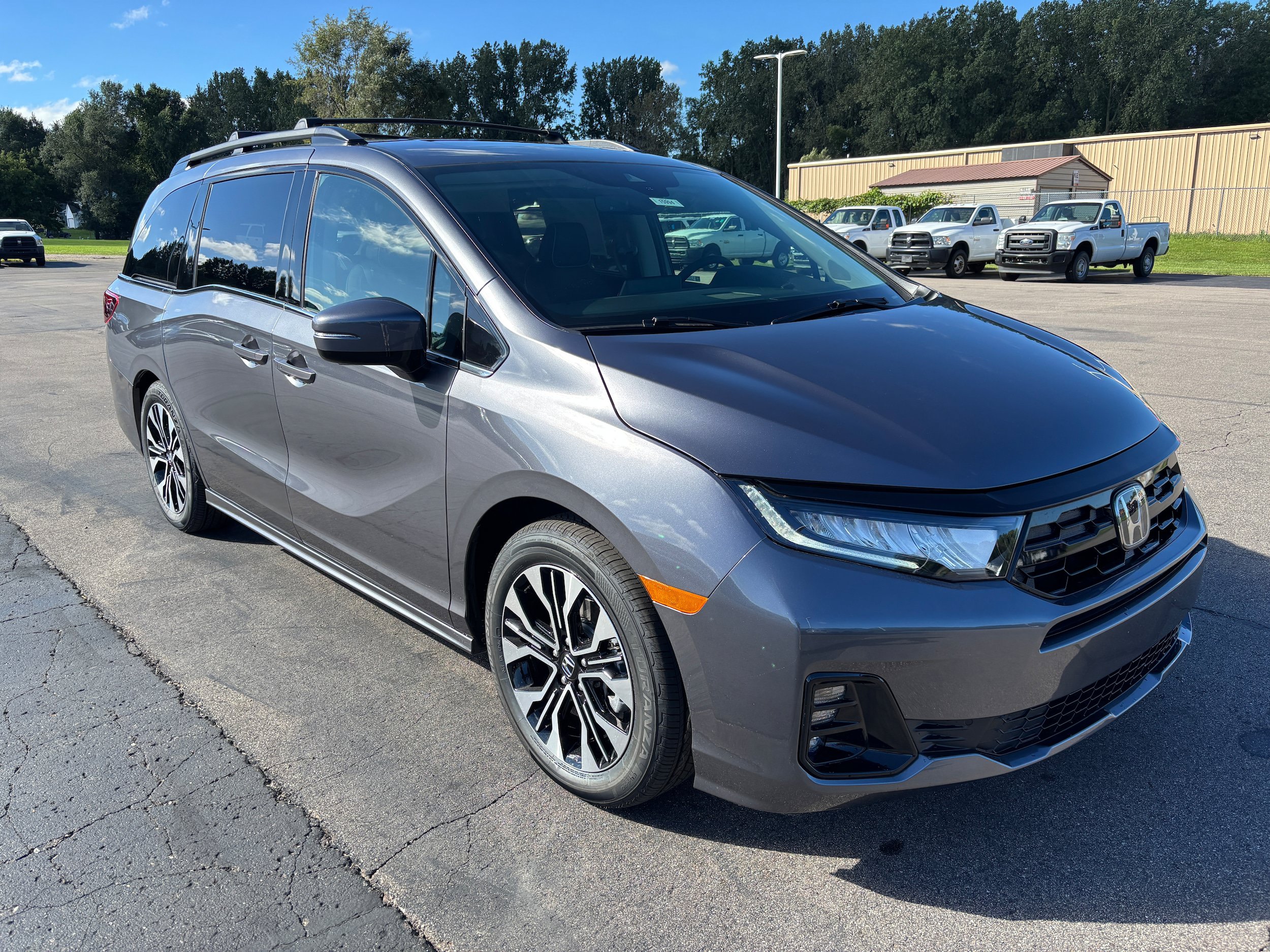 New 2026 Honda Odyssey Elite image 2