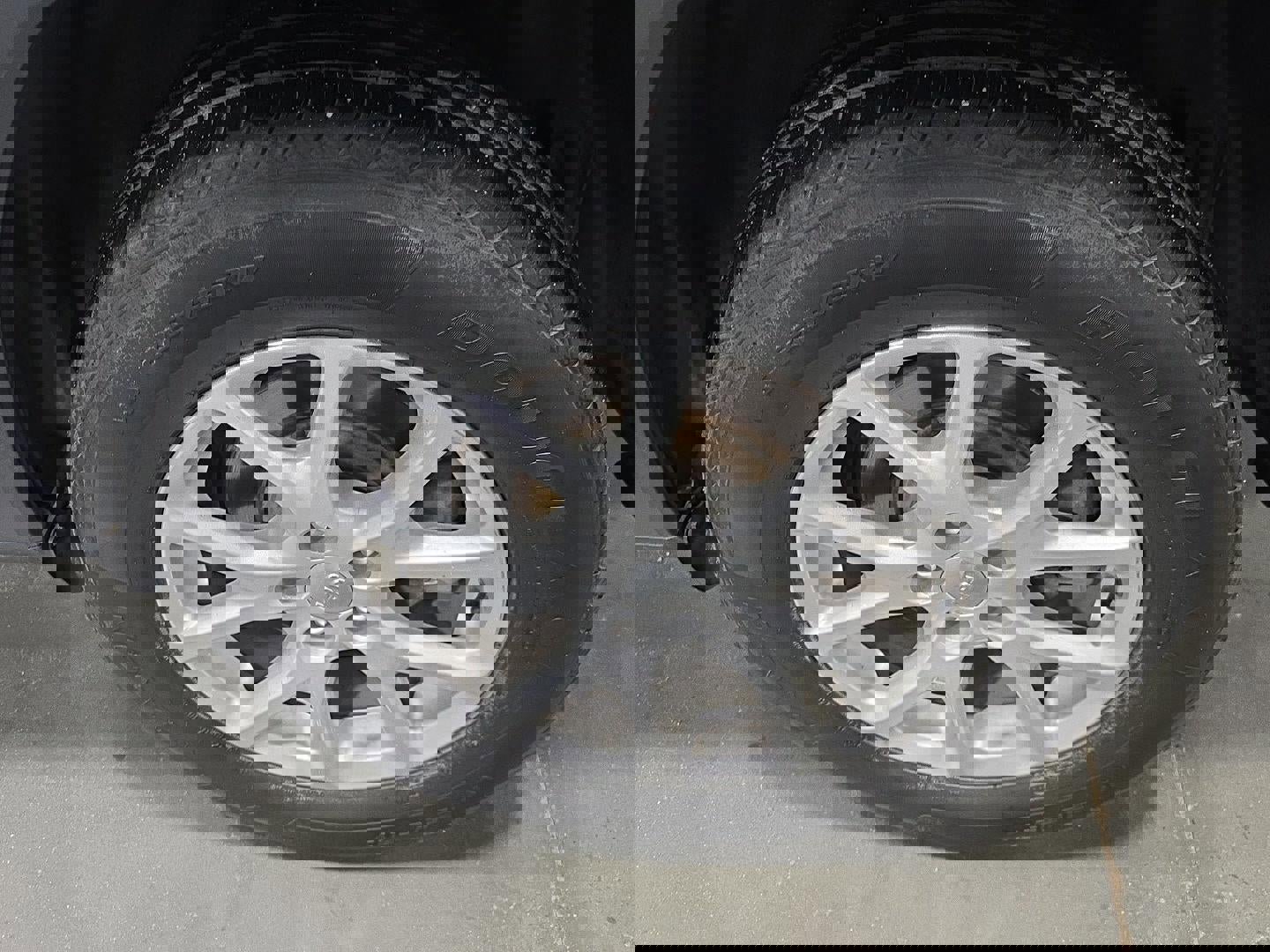 Used 2018 Jeep Cherokee Latitude w/ Cold Weather Group image 20