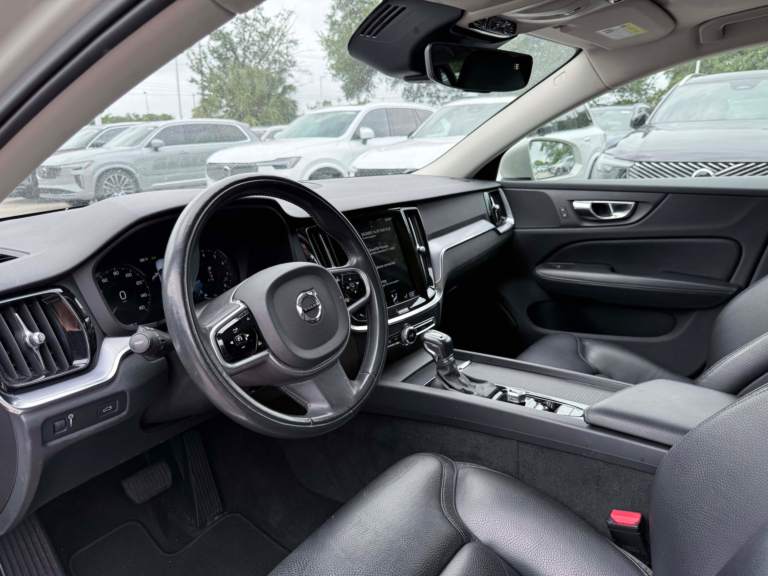 Used 2020 Volvo V60 T5 Cross Country AWD/4WD image 9
