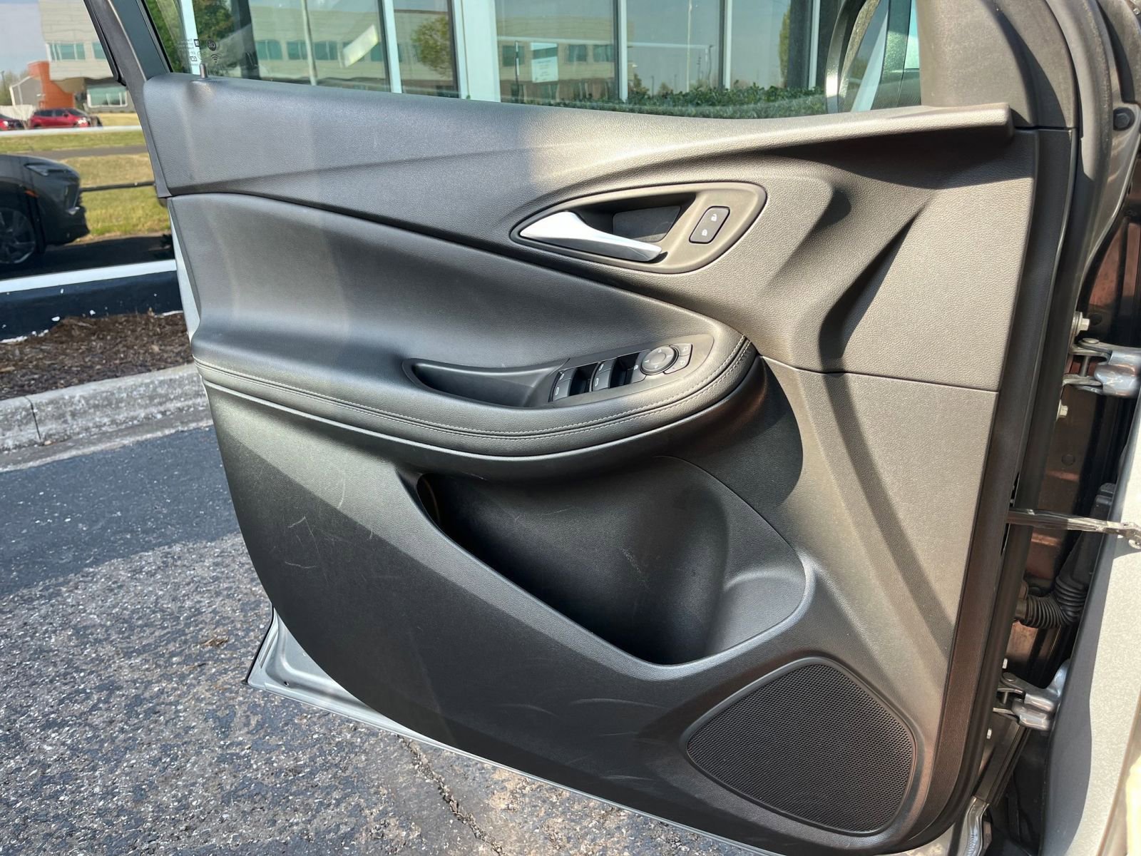 Used 2025 Buick Encore GX Preferred image 18