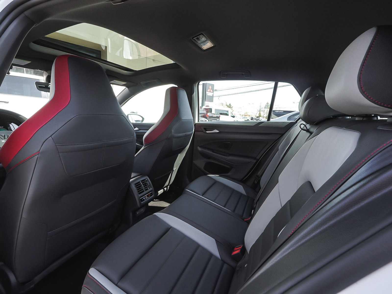 Used 2024 Volkswagen GTI Autobahn image 33