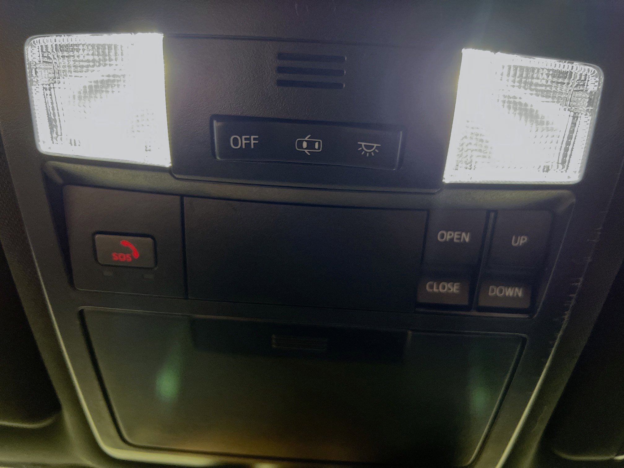 Used 2022 Toyota Tacoma Limited image 20