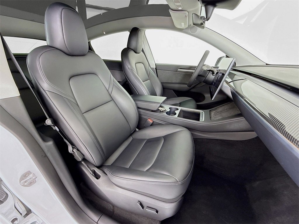 Used 2023 Tesla Model Y Long Range image 28