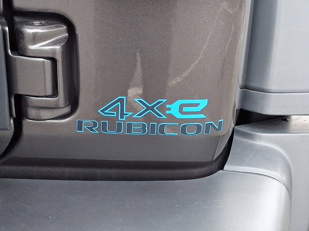 Used 2022 Jeep Wrangler Unlimited Rubicon 4xe w/ Cold Weather Group image 16
