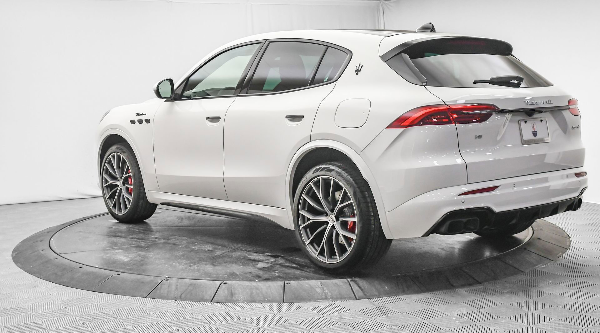 New 2026 Maserati Grecale Modena image 5