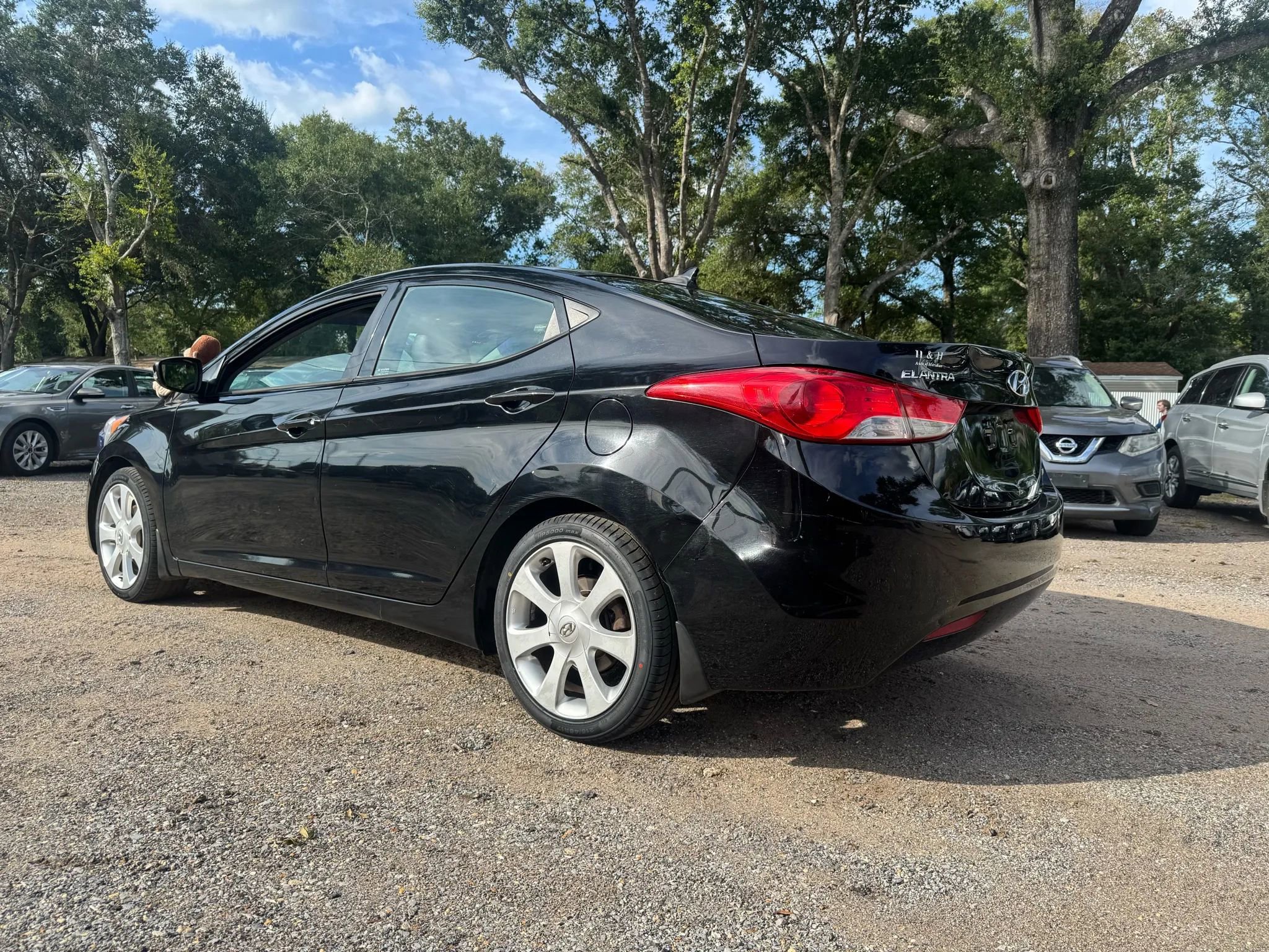Used 2013 Hyundai Elantra Limited image 3