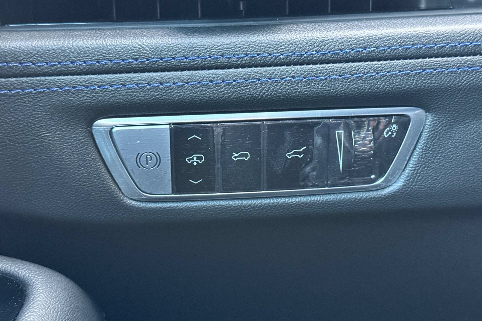 New 2026 Cadillac Escalade IQL Sport 1 AWD/4WD image 32