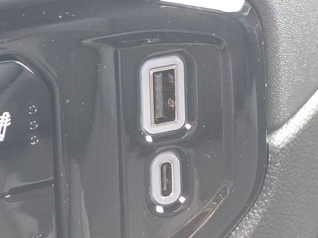 New 2026 GMC Sierra 1500 SLE image 36