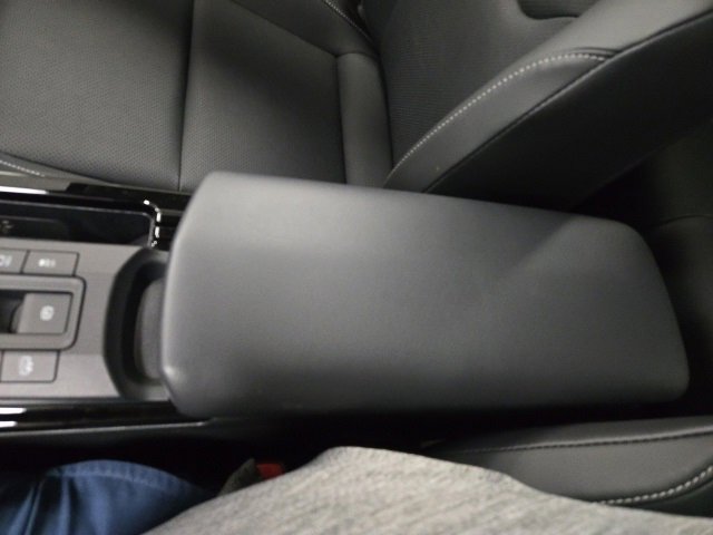 New 2026 Toyota Prius Plug-In Hybrid image 26