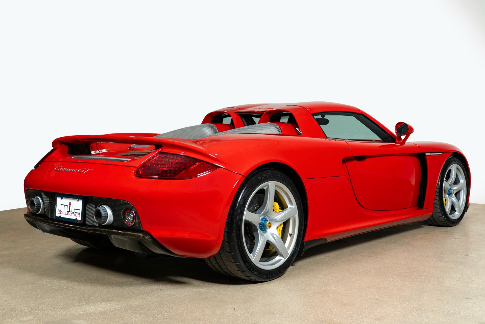 Used 2004 Porsche Carrera GT RWD image 7