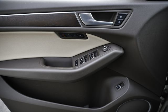 Used 2016 Audi Q5 2.0T Premium Plus w/ Technology Package image 14