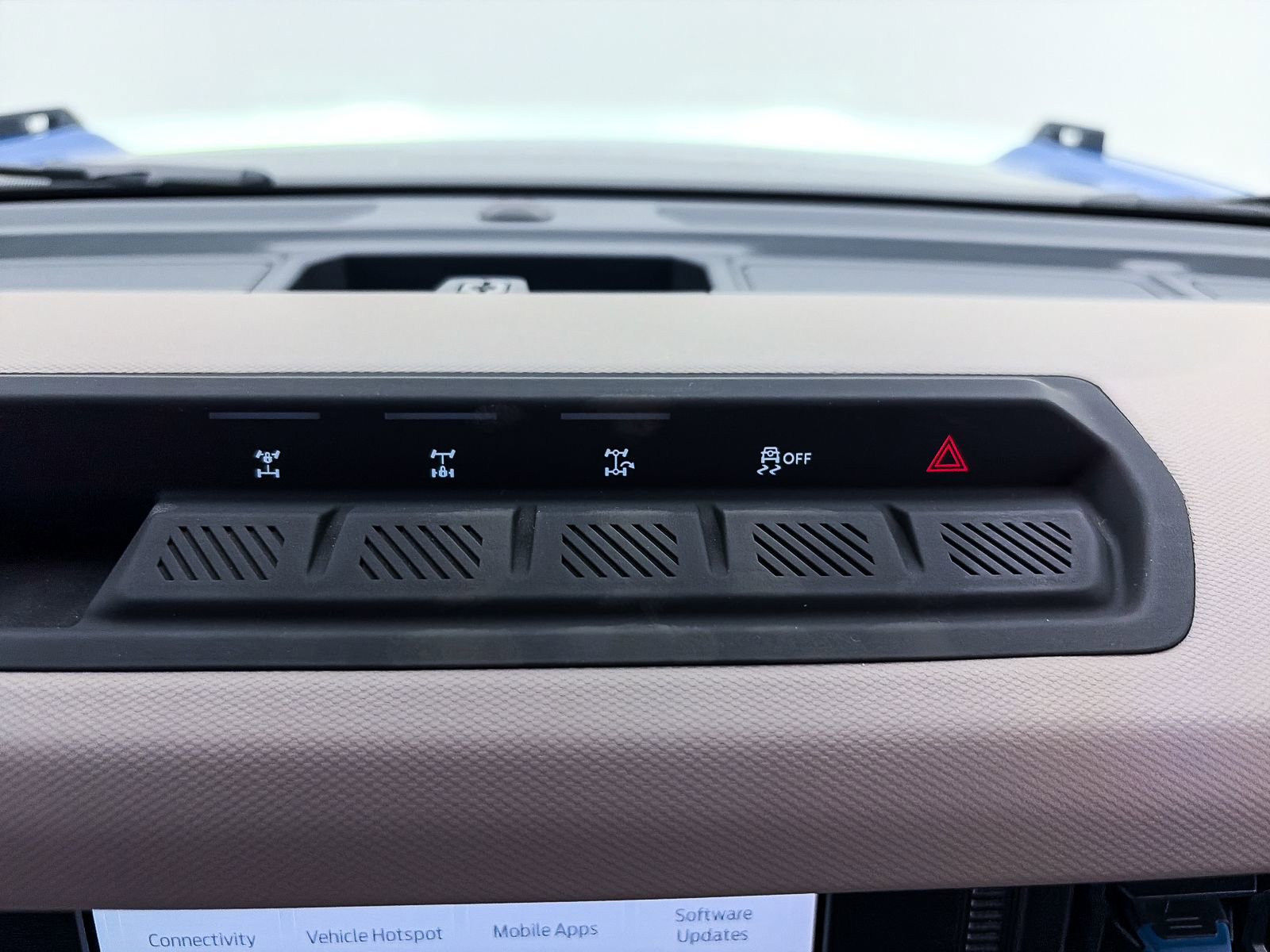 Used 2023 Ford Bronco Wildtrak image 25